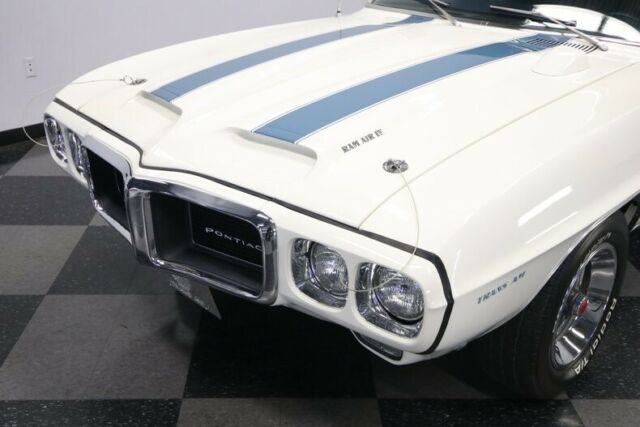 Pontiac Firebird 1969 image number 22