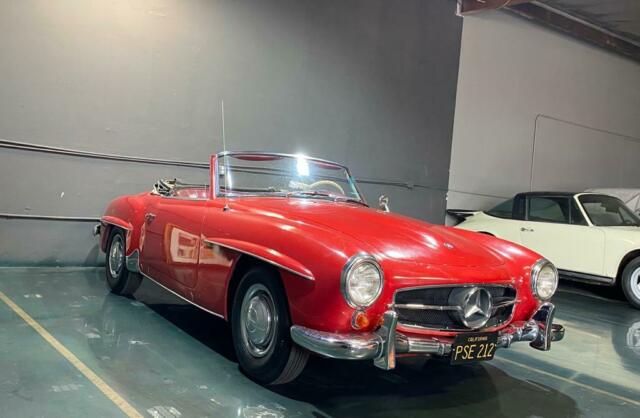 Mercedes-Benz SL-Class 1960 image number 2