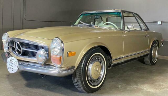 Mercedes-Benz SL-Class 1970 image number 23