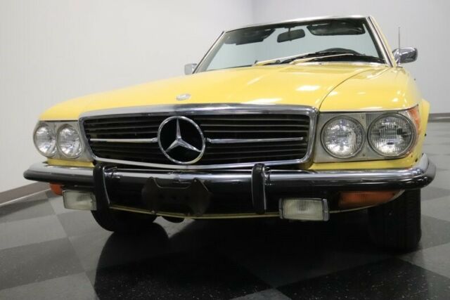 Mercedes-Benz SL-Class 1973 image number 10