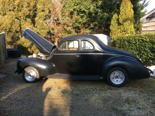 Ford Deluxe 1940 image number 44