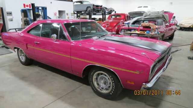 Plymouth Road Runner 1970 image number 27