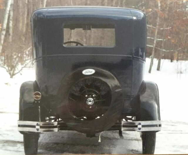 Ford Model A 1929 image number 2