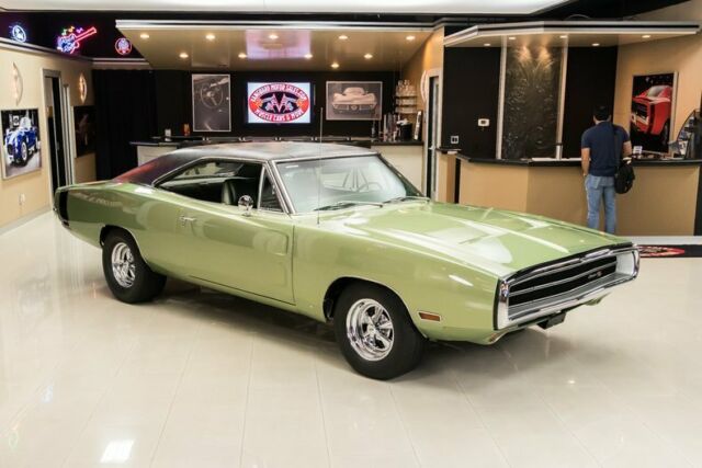 Dodge Charger 1970 image number 32