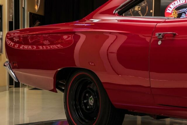 Plymouth Road Runner 1969 image number 19