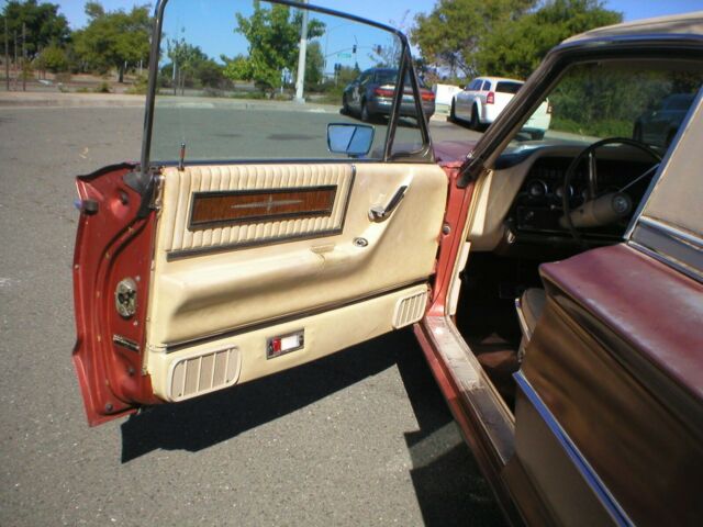 Ford Thunderbird 1966 image number 28