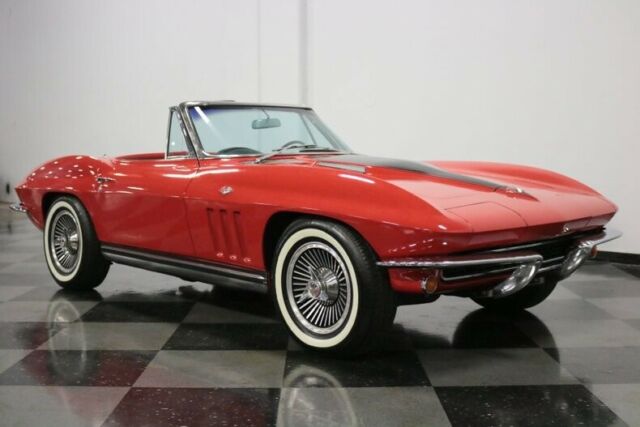 Chevrolet Corvette 1965 image number 17