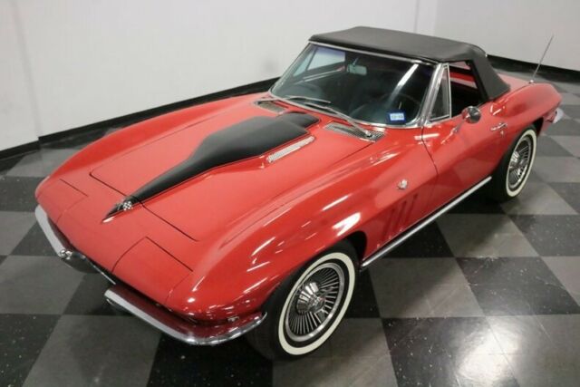 Chevrolet Corvette 1965 image number 22