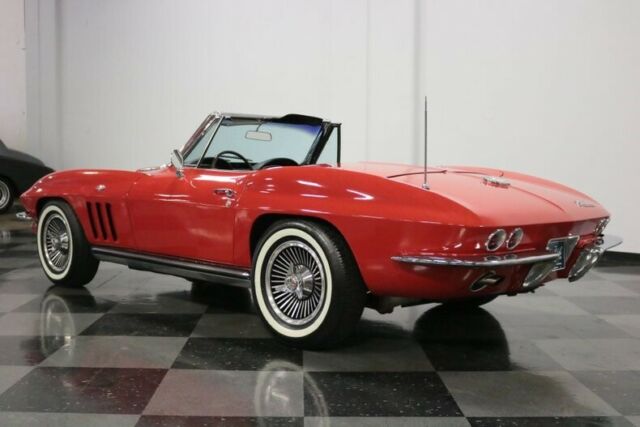 Chevrolet Corvette 1965 image number 33