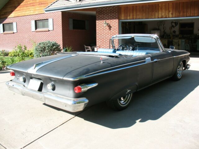 Plymouth Fury 1961 image number 27