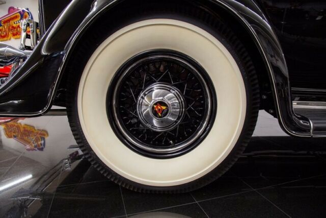 Cadillac V12 1933 image number 17