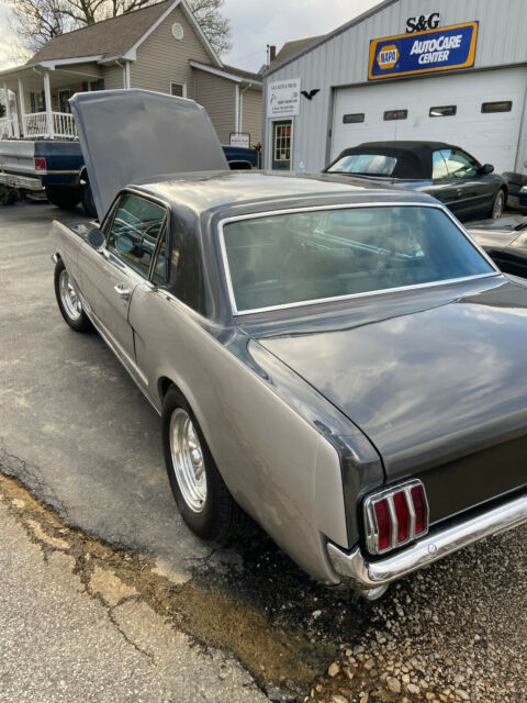 Ford Mustang 1966 image number 16