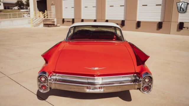 Cadillac DeVille 1960 image number 15