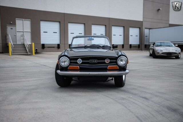 Triumph TR-6 1972 image number 3