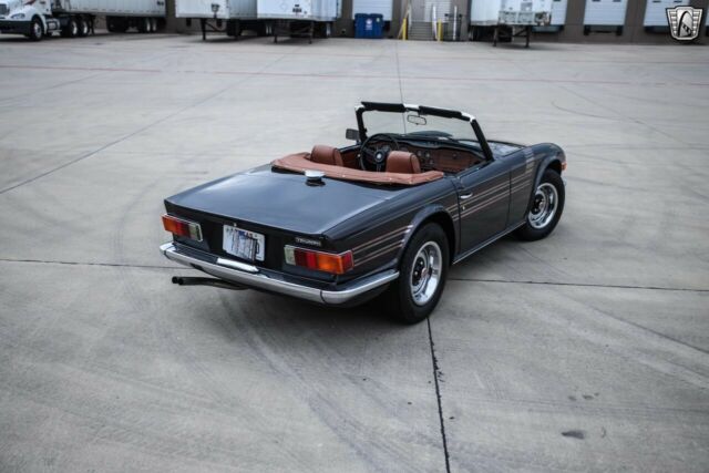 Triumph TR-6 1972 image number 41