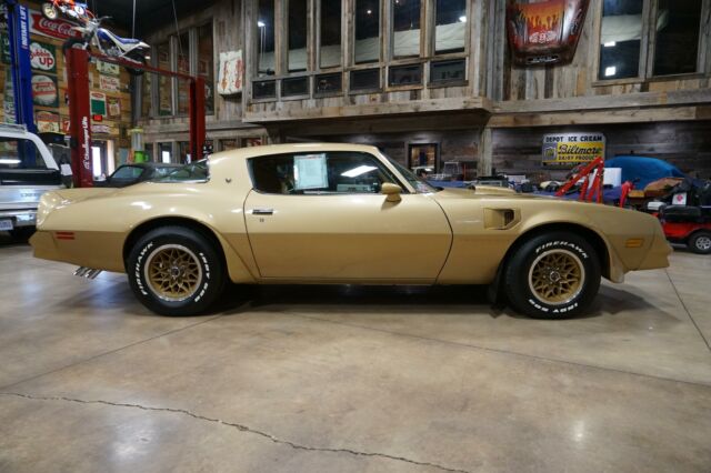 Pontiac Firebird 1978 image number 4