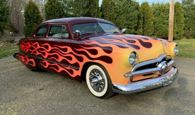 Ford Custom 1949 image number 4