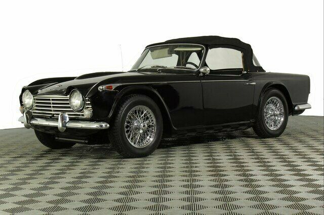 Triumph TR4 1967 image number 1