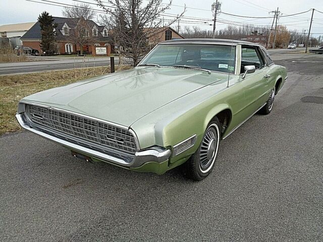 Ford Thunderbird 1968 image number 17