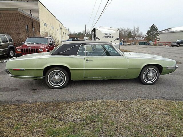 Ford Thunderbird 1968 image number 20