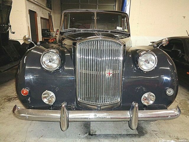 Austin Princess 1961 image number 1