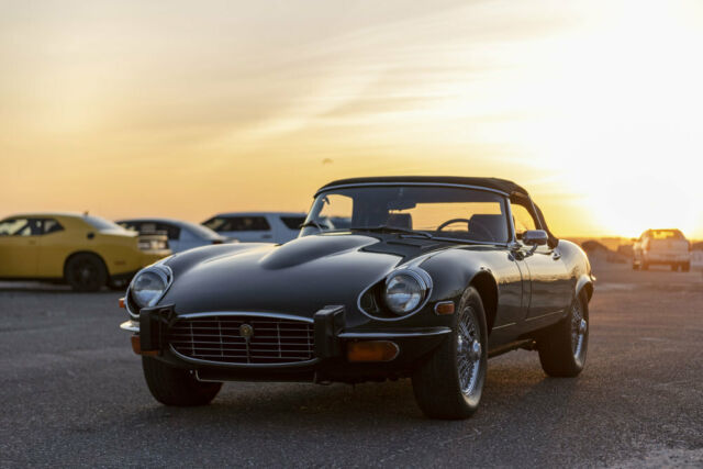 Jaguar E-Type 1974 image number 23