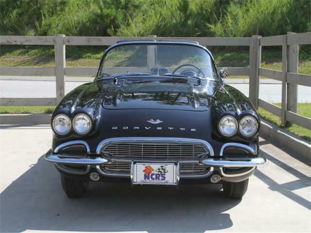 Chevrolet Corvette 1961 image number 28