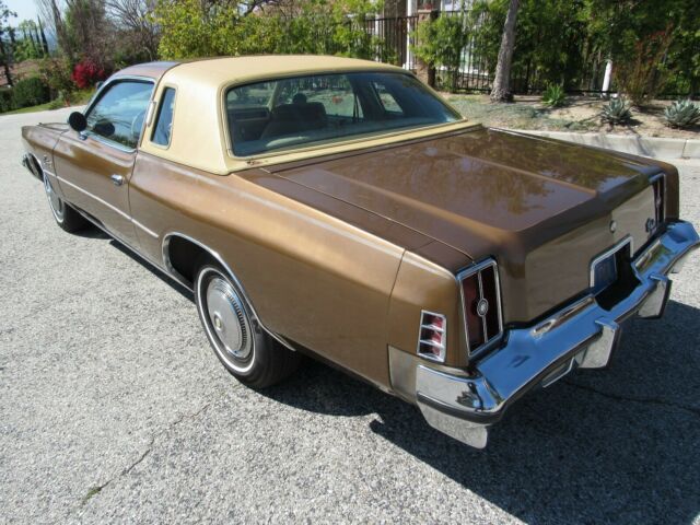 Chrysler Cordoba 1976 image number 28