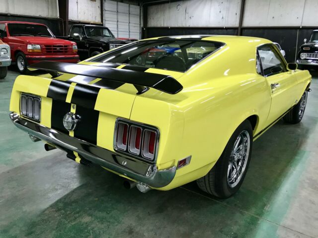 Ford Mustang 1970 image number 28