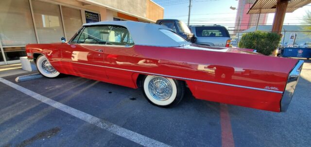 Cadillac DeVille Convertible 1966 image number 15