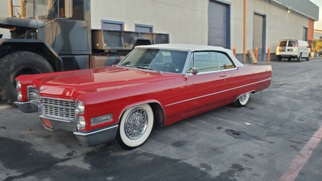 Cadillac DeVille Convertible 1966 image number 41