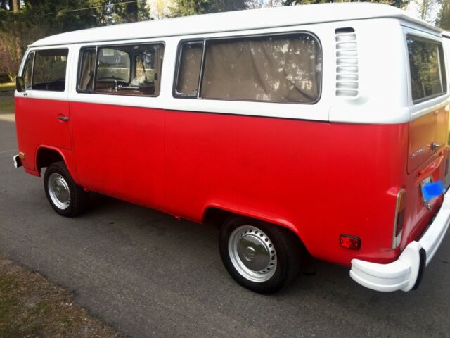 Volkswagen Bus Camper 1974 image number 2