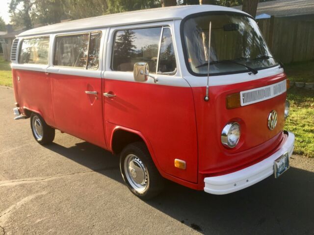 Volkswagen Bus Camper 1974 image number 26