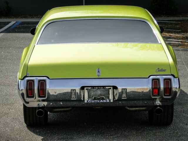 Oldsmobile Cutlass 1970 image number 33