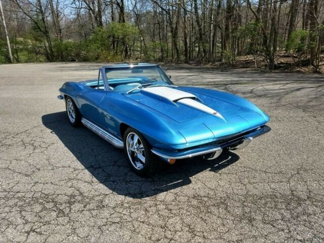 Chevrolet Corvette 1967 image number 12