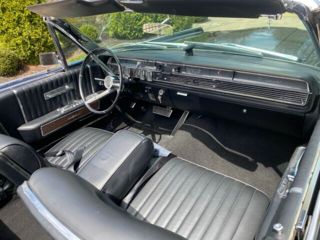 Lincoln Continental 1965 image number 30