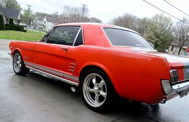 Ford Mustang 1966 image number 16