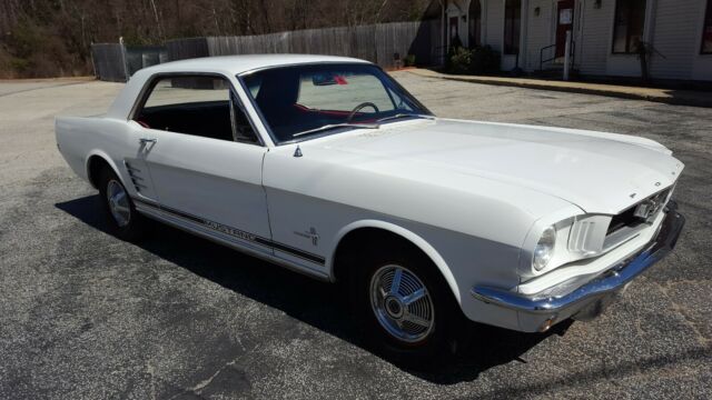 Ford Mustang 1966 image number 4