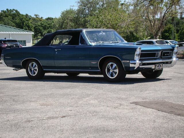 Pontiac GTO 1965 image number 10