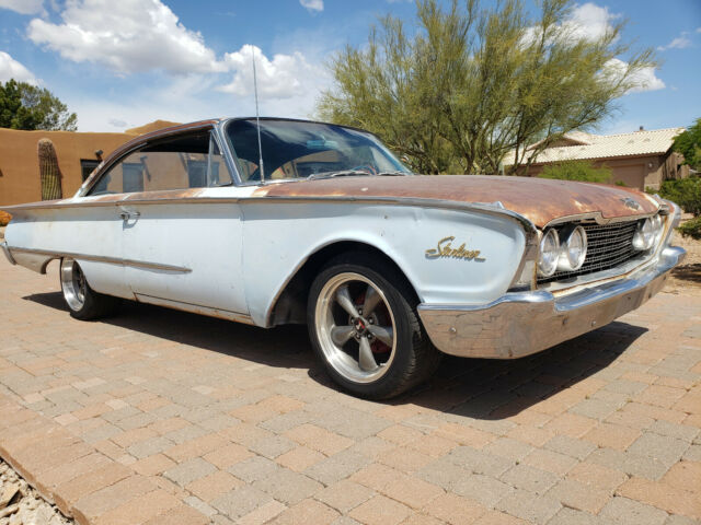 Ford Galaxie 1960 image number 2