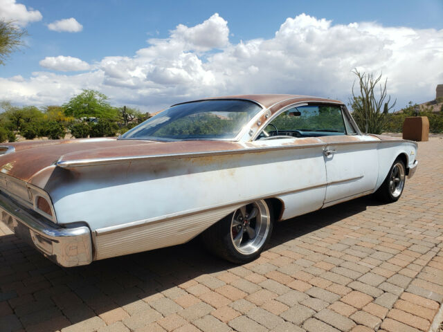 Ford Galaxie 1960 image number 28