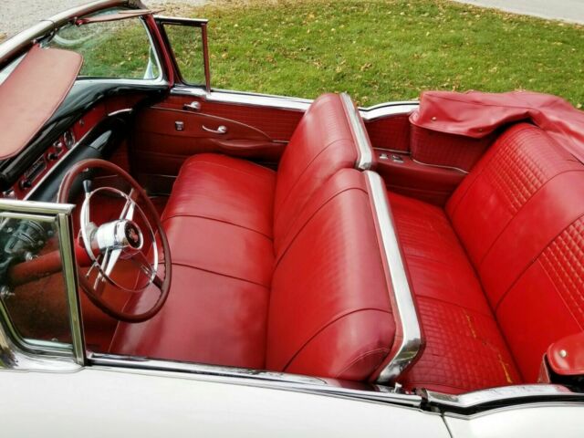 Buick Skylark 1954 image number 18