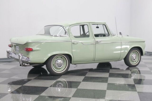 Studebaker Lark 1960 image number 14