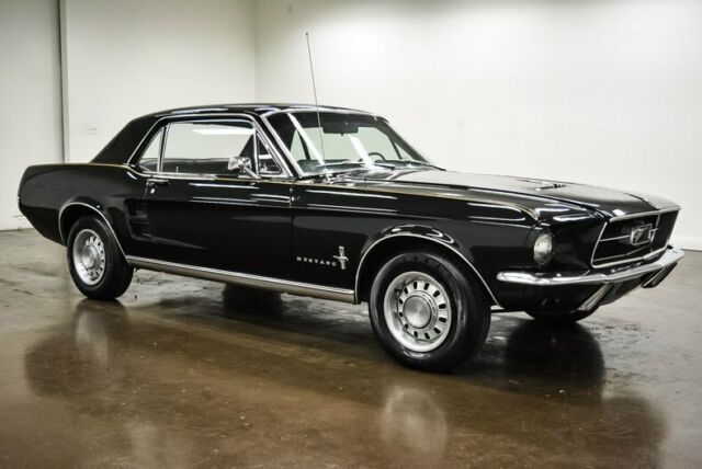 Ford Mustang 1967 image number 24