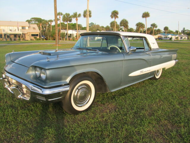 Ford Thunderbird 1960 image number 23