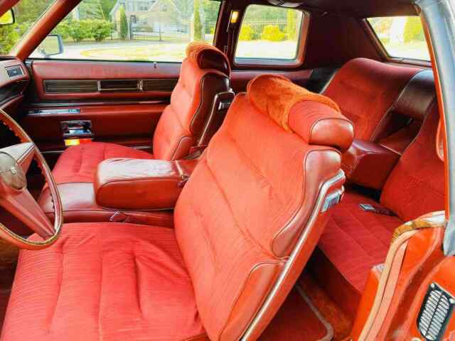 Cadillac DeVille Coupe 1976 image number 15