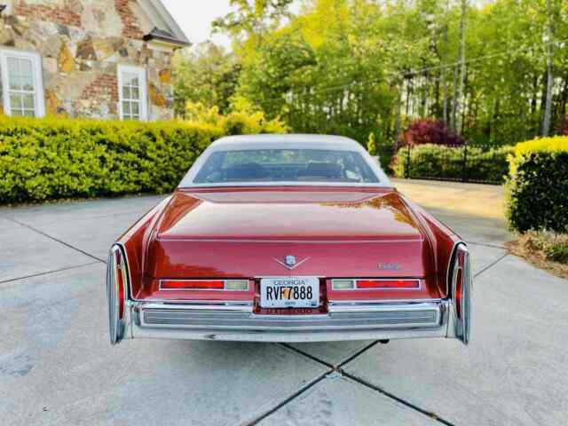 Cadillac DeVille Coupe 1976 image number 27