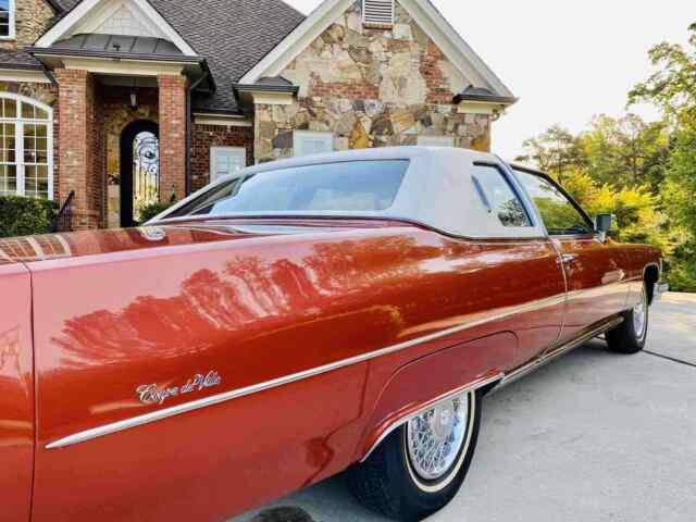 Cadillac DeVille Coupe 1976 image number 6