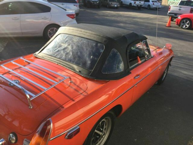 MG MGB 1971 image number 11