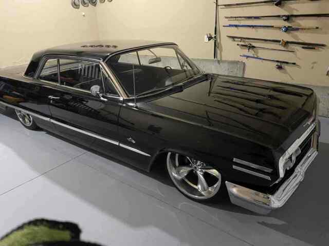 Chevrolet Impala 1963 image number 0